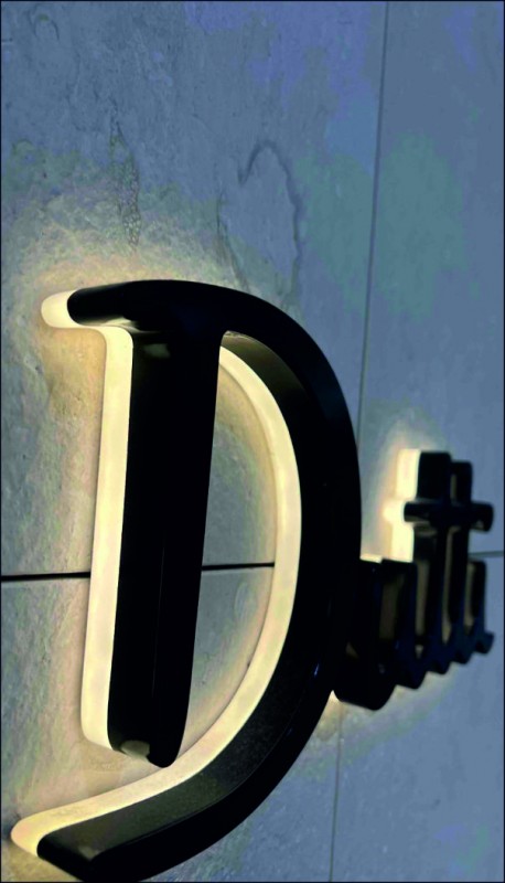 BACKLIGHTING OF 3D 3D INSCRIPTIONS&nbsp;