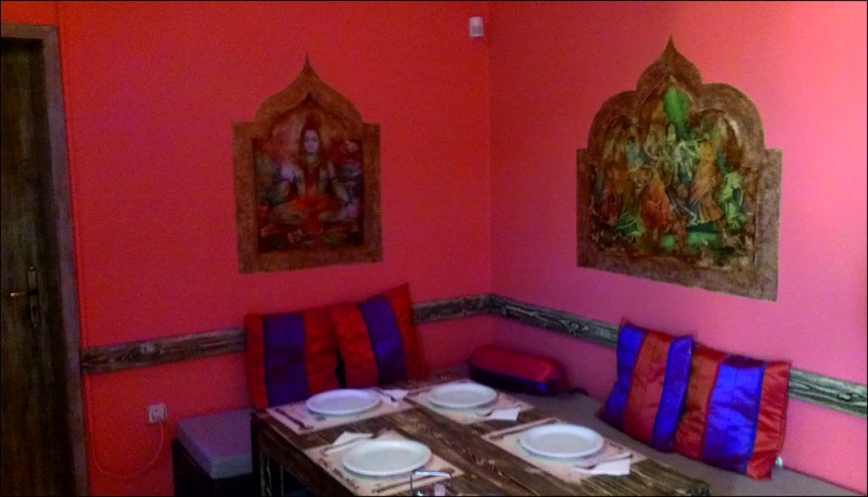 http://Creation of decoupage type paintings for the Thach Mahao restaurant - Sofia&nbsp;